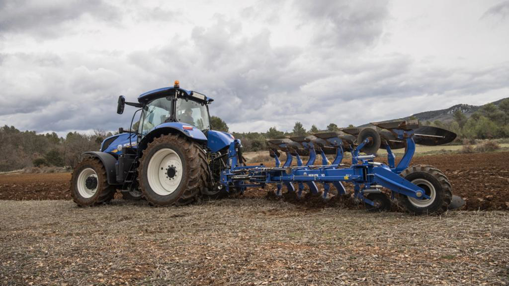 Charrue New Holland