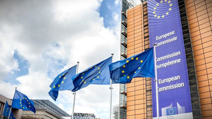 "Complexes à mettre en œuvre, ne suscitant guère de convergence dans l’UE pour les concrétiser et les infliger à des États souverains avec lesquels Bruxelles négocie, les « clauses miroirs » illustrent à elles seules l’état de conflictualité qui caractérise le commerce international", estime le chercheur Thierry Pouch