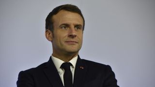 E. Leclerc, Carrefour, Intermarché et Système U exigent une rencontre avec Emmanuel Macron pour participer aux débats cet été sur le nouveau texte de loi Egalim. E. Leclerc, Carrefour, Intermarché et Système U exigent une rencontre avec Emmanuel Macron pour participer aux débats cet été sur le nouveau texte de loi Egalim.