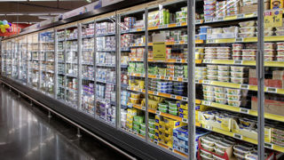 L'observatoire des négociations commerciales pour 2024 note une légère baisse de prix pour les surgelés et les produits frais non laitiers (charcuterie, viande…) et une légère hausse pour les produits laitiers, l’épicerie salée et sucrée et les boissons. L'observatoire des négociations commerciales pour 2024 note une légère baisse de prix pour les surgelés et les produits frais non laitiers (charcuterie, viande…) et une légère hausse pour les produits laitiers, l’épicerie salée et sucrée et les boissons.