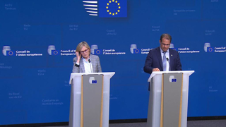 L'Ukraine a fortement augmenté ses exportations de sucre vers l'UE avant l'application des nouvelles régulations de marché. L'Ukraine a fortement augmenté ses exportations de sucre vers l'UE avant l'application des nouvelles régulations de marché.