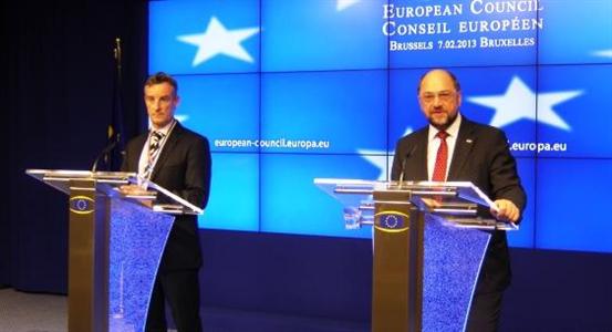 Martin Schulz, président du Parlement européen avec à sa droite Enda Kenny, premier ministre irlandais 