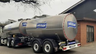 La coopérative DMK transforme près de 5 milliards de litres. Elle devrait en être amputée de 700 Ml à la fin de l'année. La coopérative DMK transforme près de 5 milliards de litres. Elle devrait en être amputée de 700 Ml à la fin de l'année.