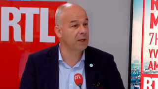 Arnaud Rousseau a dénonce les retards de paiement des aides bio de la Pac 2023, au micro de RTL, le 18 juin 2024. Arnaud Rousseau a dénonce les retards de paiement des aides bio de la Pac 2023, au micro de RTL, le 18 juin 2024.