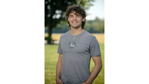 Rex Curtiss, chef des tracteurs de John Deere. Rex Curtiss, chef des tracteurs de John Deere.