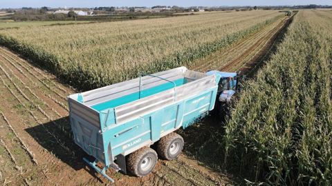Rolland, leader français des bennes agricoles, annonce être prêt pour la nouvelle réglementation.