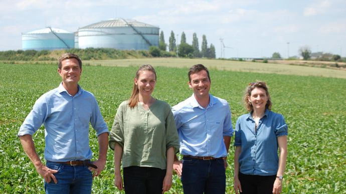 Thomas Nuytten, Carole Burzicki, Clément Bunias et Camille Bouclier, de Saint Louis Sucre, mercredi 25 juin, à Étrépagny (Eure).