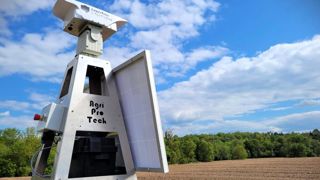 L'effaroucheur Lazertrac LZT1000 a une portée de 400 m.