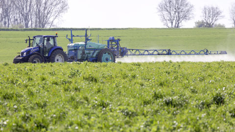 Les achats en semences hybrides d'Euralis et en produits phytos de Distrialis seront assurés par Convergence.