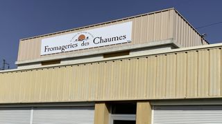 Dans le Sud-Ouest, Savencia est au cœur des mouvements des producteurs. En septembre 2023, les ex-Danone de l’OP Sol ont rejoint la Fromagerie des Chaumes (50 Ml). Le 1er novembre prochain, 40 Ml (pour l’instant) partiront de deux OP de Sunlait vers Yéo, la filiale de Maitres Laitiers du Cotentin. Dans le Sud-Ouest, Savencia est au cœur des mouvements des producteurs. En septembre 2023, les ex-Danone de l’OP Sol ont rejoint la Fromagerie des Chaumes (50 Ml). Le 1er novembre prochain, 40 Ml (pour l’instant) partiront de deux OP de Sunlait vers Yéo, la filiale de Maitres Laitiers du Cotentin.
