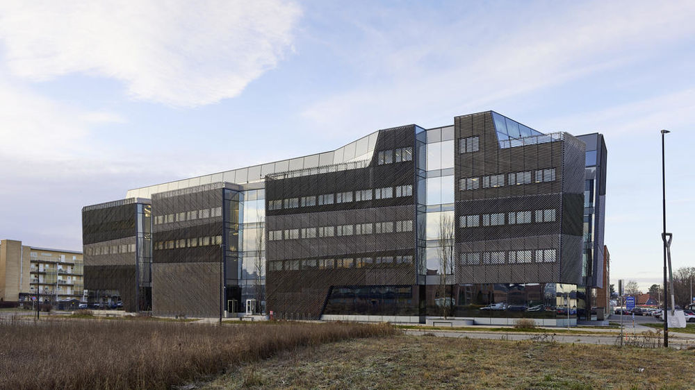 Felleskjøpet, dont le siège est situé à quelques encablures de la capitale Oslo, emploie 4 300 salariés et compte 37 500 adhérents.