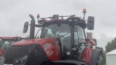 Système de guidage Lidar monté sur un tracteur CaseIH