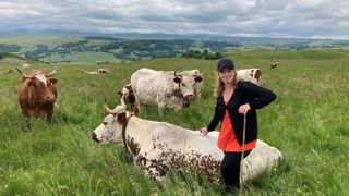 Cindy Ladevie compte parmi les éleveurs passionnés et actifs dans la valorisation de la race montagnarde. Cindy Ladevie compte parmi les éleveurs passionnés et actifs dans la valorisation de la race montagnarde.