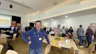 Jean-Jacques Paillardon, éleveur laitier et employeur, est venu se renseigner lors de la journée handicap et travail en agriculture. Jean-Jacques Paillardon, éleveur laitier et employeur, est venu se renseigner lors de la journée handicap et travail en agriculture.