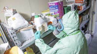 Il convient de vérifier les conditions d'emploi inscrites sur l'étiquette du produit phytosanitaire avant tout utilisation. Il convient de vérifier les conditions d'emploi inscrites sur l'étiquette du produit phytosanitaire avant tout utilisation.
