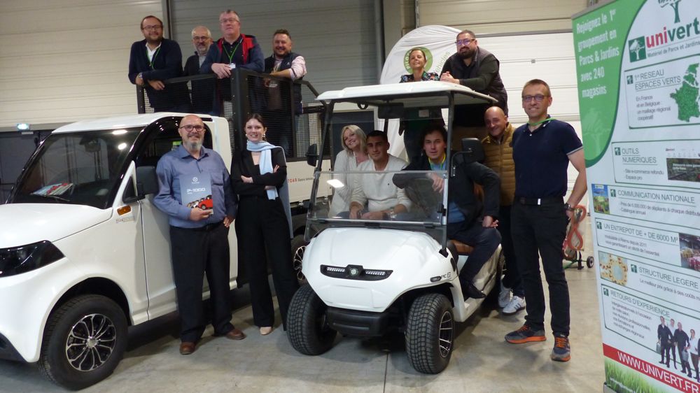 Les membres de la direction du groupe avec les responsables de Pilotcar Otomotiv avec qui Univert a signé un partenariat.