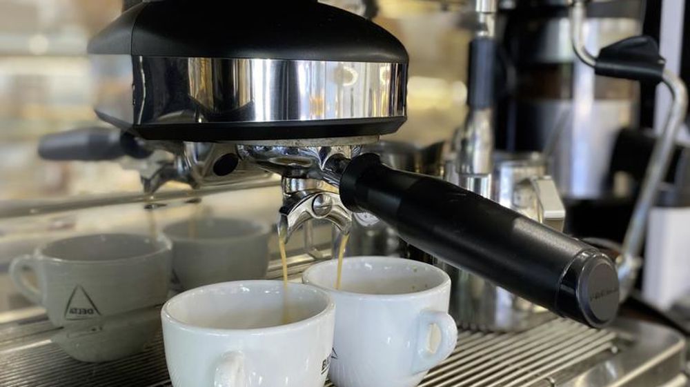 L’eau agit comme un exhausteur de goût sur le café, en fonction notamment de sa composition en minéraux.