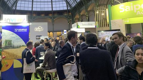 4 500 personnes et 130 exposants étaient présents dans les allées du Grand Palais, entièrement privatisé pour la 64e Bourse de commerce européenne, jeudi 5 et vendredi 6 décembre.