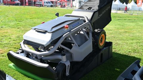 VertMAT MowRator : à l'assaut de nouvelles pentes VertMAT MowRator : à l'assaut de nouvelles pentes