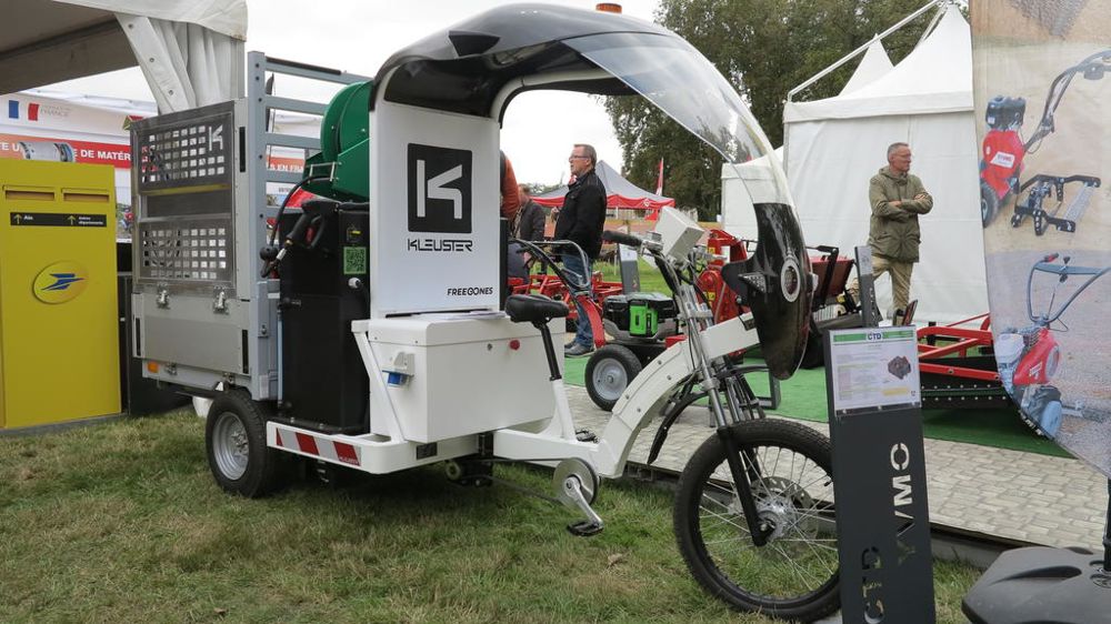 Le Freegônes de Kleuster dispose d'une autonomie d'une journée ou de 80 km. Ce modèle présenté à Salonvert a fait partie de nos coups de cœur dans la catégorie des véhicules.