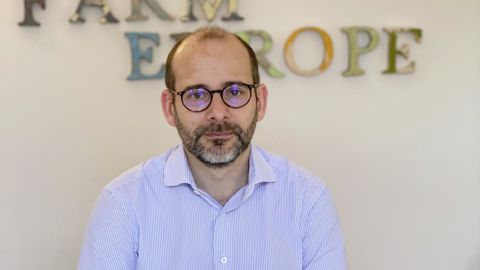 Luc Vernet est spécialiste des politiques agricoles européennes pour le groupe de réflexion Farm Europe à Bruxelles. Luc Vernet est spécialiste des politiques agricoles européennes pour le groupe de réflexion Farm Europe à Bruxelles.