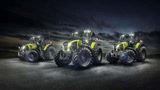 La finition Night Edition est disponible sur certains Arion et Axion Cmatic. La finition Night Edition est disponible sur certains Arion et Axion Cmatic.