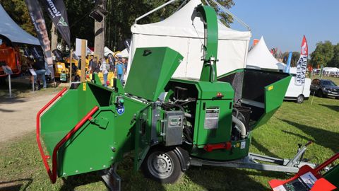 Les ouvertures du broyeur NHS 180mw Legacy rendent son accès très facile pour la maintenance. Ce nouveau modèle a été présenté en septembre 2024 à Salonvert.