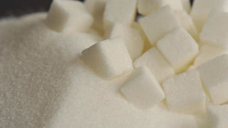 Les trois quarts des Français estiment important d’acheter du sucre produit en France. Les trois quarts des Français estiment important d’acheter du sucre produit en France.