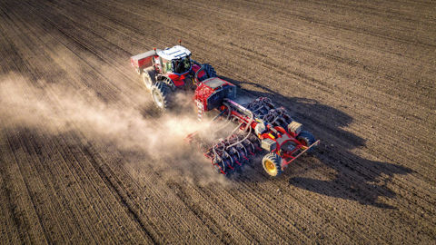 Väderstad attend beaucoup pour la campagne prochaine de l'arrivée de nouveaux produits tels que son semoir de précision multigraine Proceed. Väderstad attend beaucoup pour la campagne prochaine de l'arrivée de nouveaux produits tels que son semoir de précision multigraine Proceed.