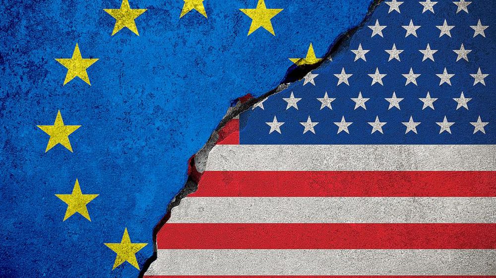 Drapeaux des USA et de l'UE