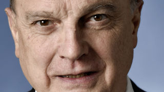 Christian Harbulot est le directeur de l’École de guerre économique. Christian Harbulot est le directeur de l’École de guerre économique.
