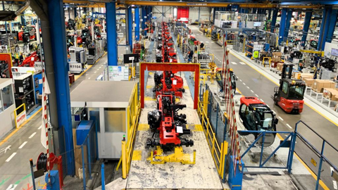 L'usine d'Ancenis de Manitou s'étend sur 33 hectares dont 10 couverts. L'usine d'Ancenis de Manitou s'étend sur 33 hectares dont 10 couverts.