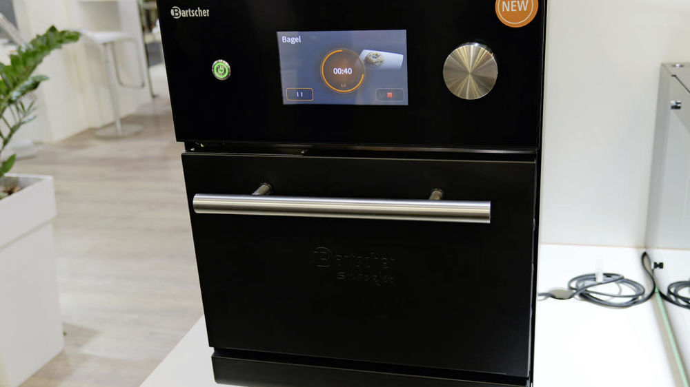 Le tout dernier modèle de Snackjet, le Snackjet 500, a été présenté lors du Sirha 2025 sur le stand Bartscher France.