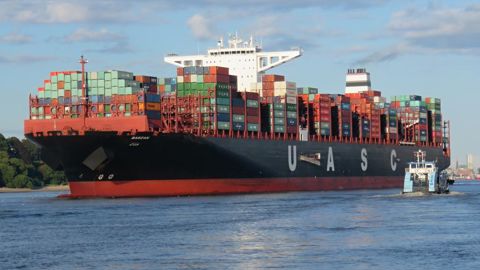 Beaucoup d'acteurs du monde agricole redoutent l'escalade et appellent au dialogue avec les États-Unis. Beaucoup d'acteurs du monde agricole redoutent l'escalade et appellent au dialogue avec les États-Unis.