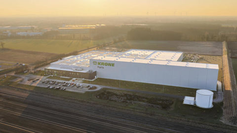 Le nouveau site logistique de Krone s'étend sur plus de 7 ha. Le nouveau site logistique de Krone s'étend sur plus de 7 ha.