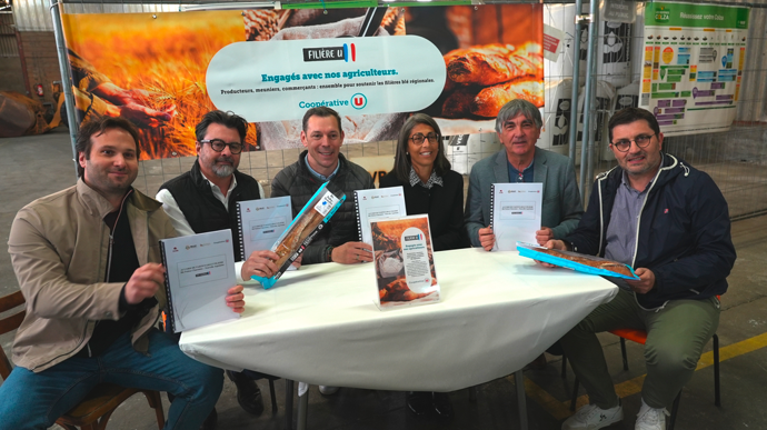 Le contrat tripartite a été signé au silo de Corme-Royal (Charente-Maritime), où les 500 t de blé seront allotées.