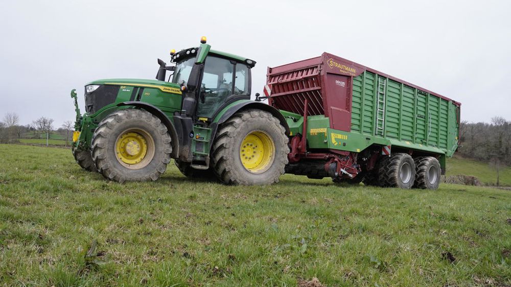 La remorque autochargeuse Strautmann Magnon 10-430 CFS récolte envi