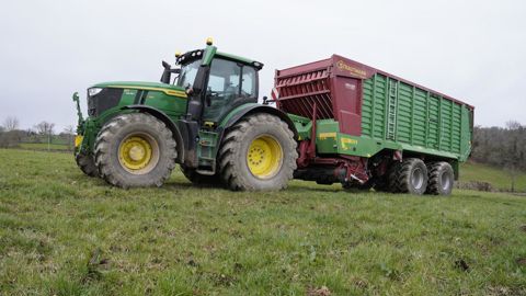 La remorque autochargeuse Strautmann Magnon 10-430 CFS récolte envi