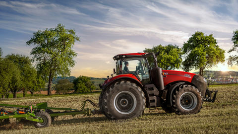 Les trois nouveaux modèles de Magnum Case IH couvrent une plage de puissance de 390 à 435 ch.