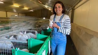 En tant que jeune femme, Élodie Guillotel a dû redoubler d’efforts pour développer deux productions, le lapin et le porc, qu'elle apprécie pour leur technicité. En tant que jeune femme, Élodie Guillotel a dû redoubler d’efforts pour développer deux productions, le lapin et le porc, qu'elle apprécie pour leur technicité.