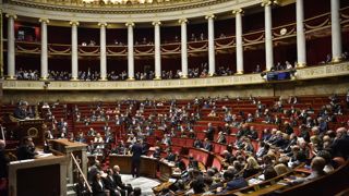 Les signataires de la motion de censure contre le gouvernement dénoncent le rejet de la proposition de loi Duplomb comme « un précédent dangereux ». Les signataires de la motion de censure contre le gouvernement dénoncent le rejet de la proposition de loi Duplomb comme « un précédent dangereux ».