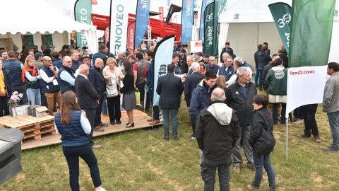 Le stand de Ternoveo n'a pas désempli lors des deux journées du salon Innov-Agri, à Essigny-le-Grand (Aisne), mercredi 5 et jeudi 6 juin.