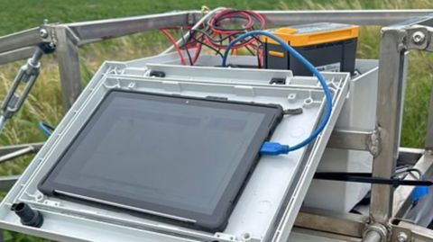 La start-up Croptimal réalise une photo et une analyse de chaque tubercule afin d'alimenter un algorithme de détection des plants de pommes de terre malades. La start-up Croptimal réalise une photo et une analyse de chaque tubercule afin d'alimenter un algorithme de détection des plants de pommes de terre malades.