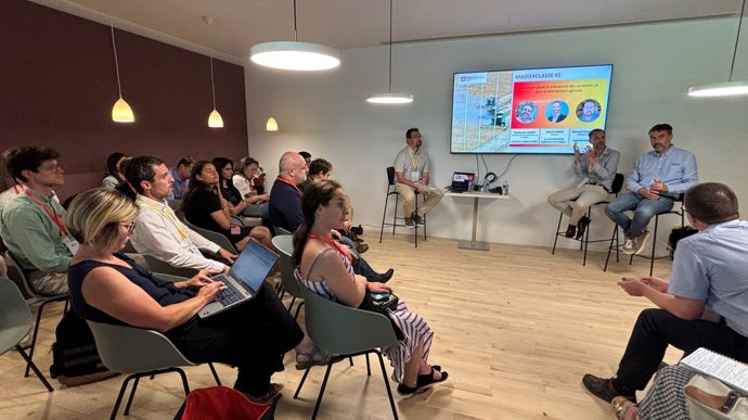 Florent Varin, directeur de La Coopération agricole Solutions +, et Guillaume Nanot, directeur de la transformation digitale chez Soufflet agriculture, ont partagé leur expérience et leurs projets lors d'un atelier animé par Agrodistribution, dans le cadre de l'IA Tech day organisé jeudi 19 juin par le groupe NGPA.