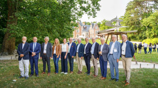 Les présidents et directeurs qui se sont succédés à la tête de Végépolys, Céréales Vallée et Végépolys Valley étaient présents à l’AG anniversaire. Ils ont rappelé le rôle crucial joué par le pôle face aux défis environnementaux, économiques et sociétaux. Les présidents et directeurs qui se sont succédés à la tête de Végépolys, Céréales Vallée et Végépolys Valley étaient présents à l’AG anniversaire. Ils ont rappelé le rôle crucial joué par le pôle face aux défis environnementaux, économiques et sociétaux.