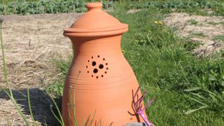 Lutton Pure Garden : un composteur en terre cuite