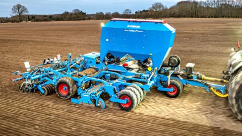 Lemken : un combiné de semis aux airs de semoir simplifié Lemken : un combiné de semis aux airs de semoir simplifié