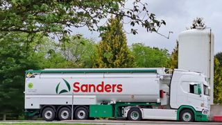 Sanders veut devenir « le maître-œuvre » de nouveaux projets d'installation en élevage. Sanders veut devenir « le maître-œuvre » de nouveaux projets d'installation en élevage.