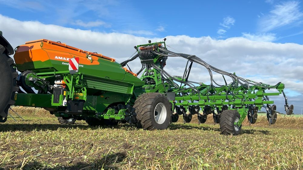 La tête de répartition intelligente MultiSwitch offre un jalonnage et une coupure de rang intelligente pour définir diverses stratégies de jalons.