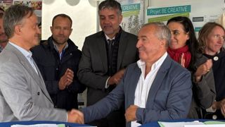 Philippe Mauguin, PDG de l''Inrae, et Didier Pérreol, président de l'Itab, signent le renouvellement du partenariat entre les deux organismes pour cinq ans. Philippe Mauguin, PDG de l''Inrae, et Didier Pérreol, président de l'Itab, signent le renouvellement du partenariat entre les deux organismes pour cinq ans.